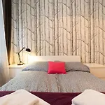 Lägenhet Globetrotter, 2 Bedroom By The Main Square *