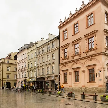Globetrotter, 2 Bedroom By The Main Square Lägenhet Kraków