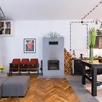 Globetrotter, 2 Bedroom By The Main Square Apartament Kraków